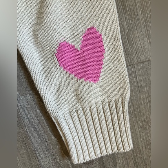 NEW Heart Sweater 💗❤️💗 - Picture 5 of 7
